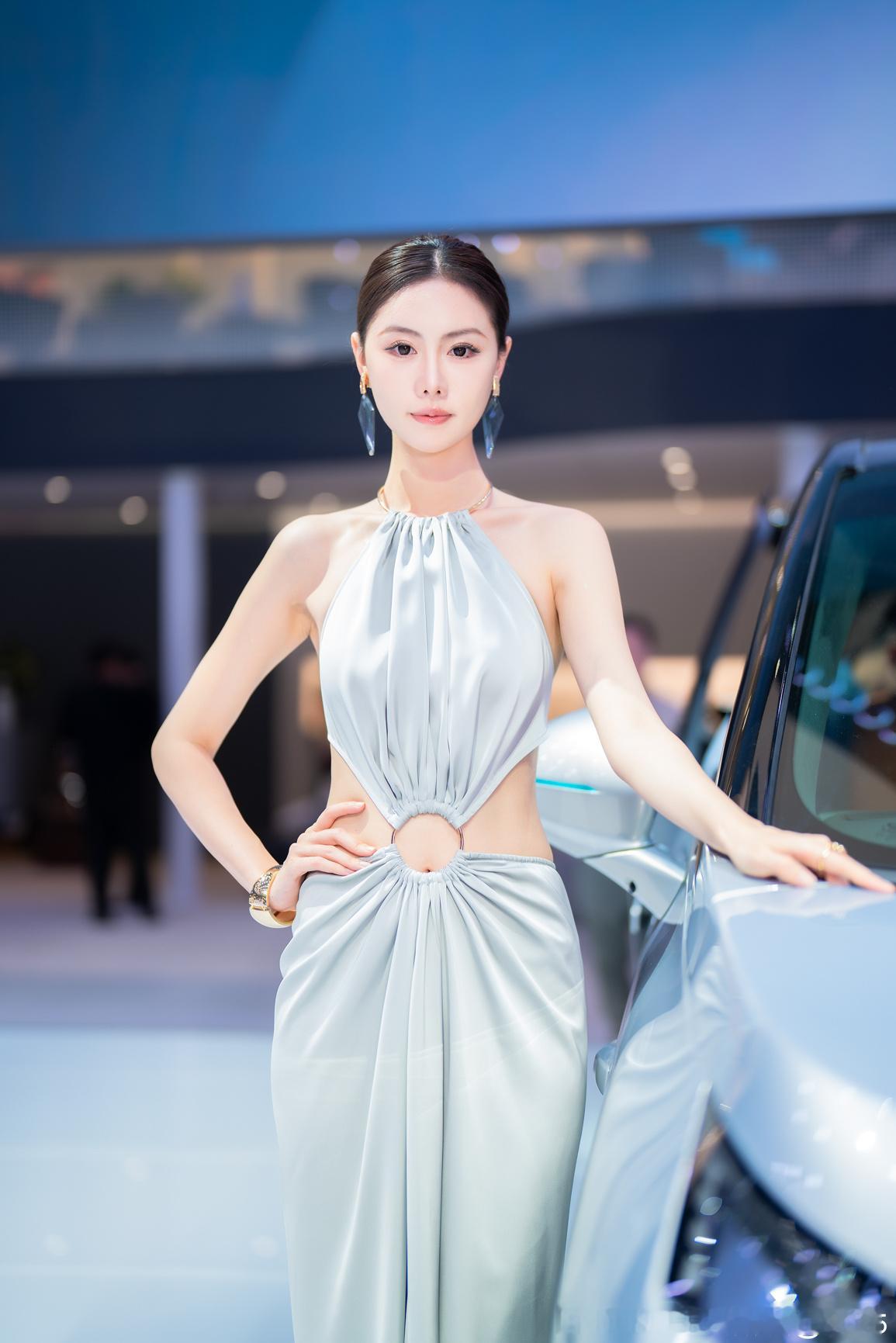 聆听猎人的车展日记聆听在广州国际车展猎人与车展 2025 广州国际车展想把图片带