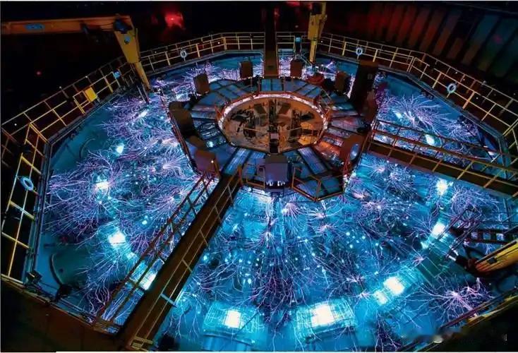 1337秒！中国“人造太阳”如何用AI驯服1500万℃的等离子体？
2026年2