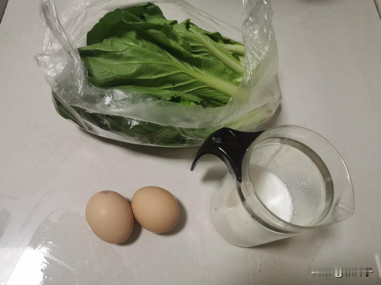 我会做一道与众不同的菜——“鸡窝菜”。

我在上一篇文章（9月7日）提到这个菜，