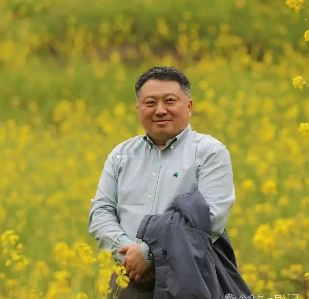 我自知自己人轻言微，为了让生活在这块土地上的人们少一些痛苦和无奈如果不为说几句话