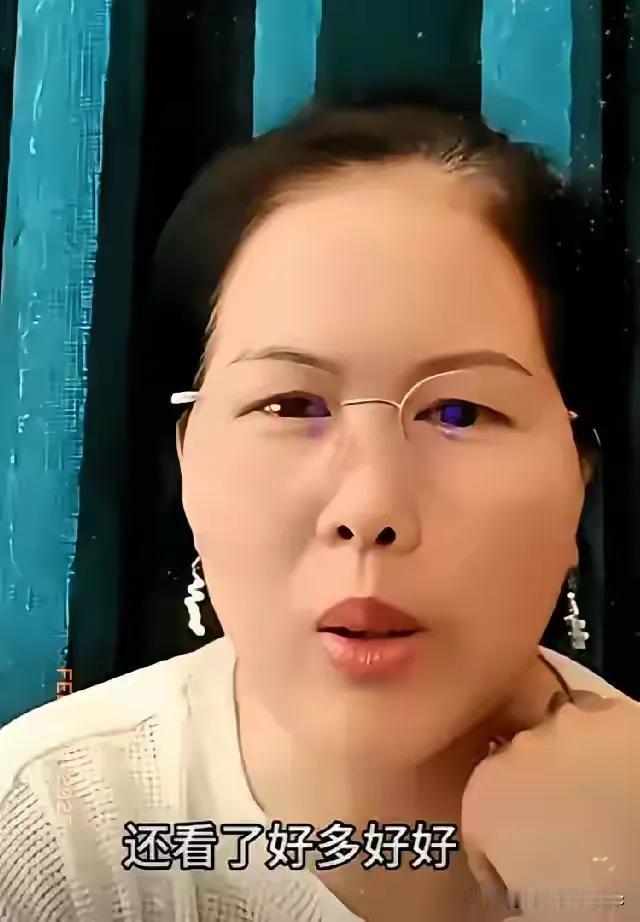 小杨阿姨真的是太棒了，她说带孩子，绝不会拍视频，不能让孩子们曝光出来。看来小杨阿