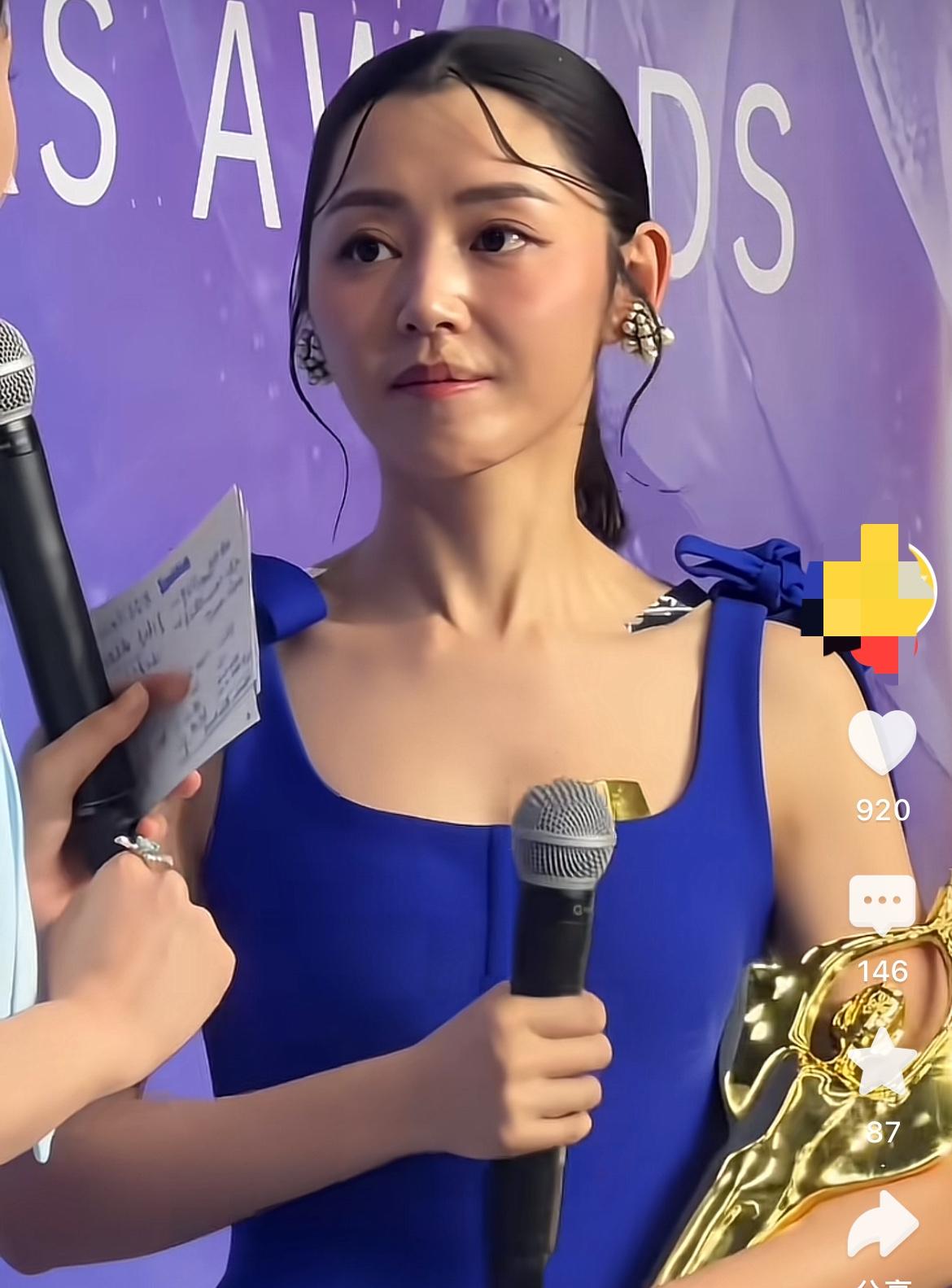 香港女演员卫诗雅斩获百花奖影后，真可谓实至名归！

在第38届百花奖颁奖典礼上，