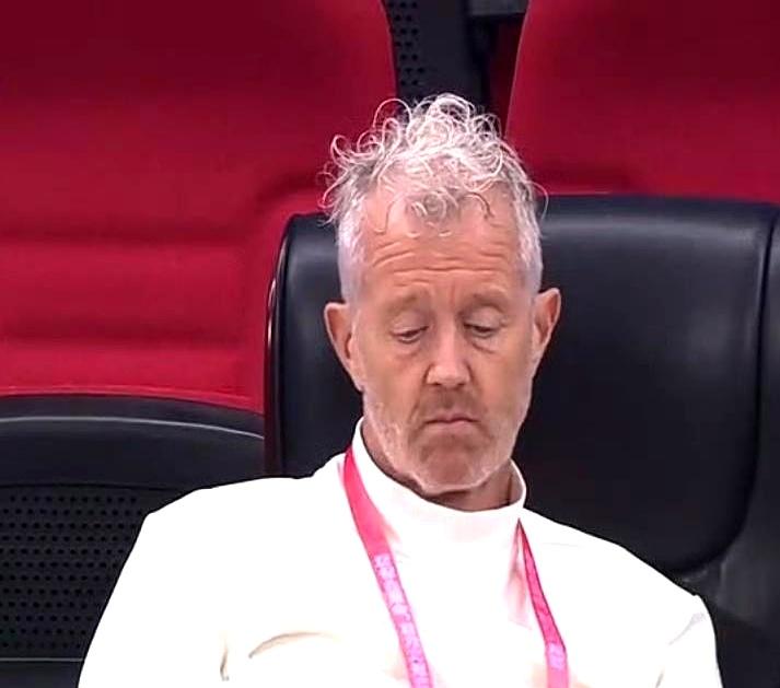 海宁教练观看了全运会，敬业度直接拉满！从成年组1-4名决赛到U18、U20赛场，