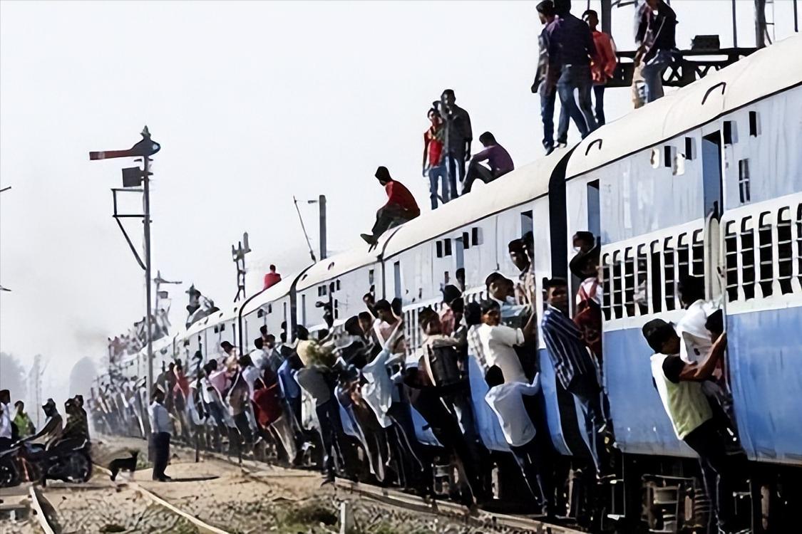 印度高铁翻车！绕路找日德，最后还是得求中国点头。

印度高调喊着“去中国化”修高