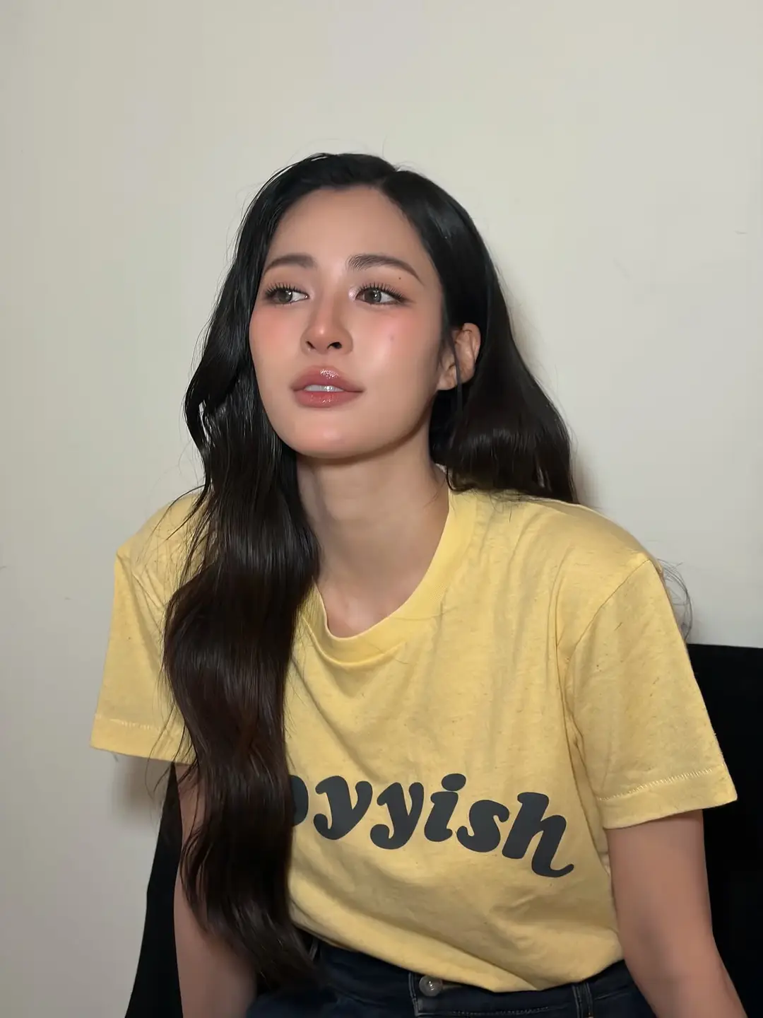 260709 邝玲 ins更新‘💛🌼🐥🍌’