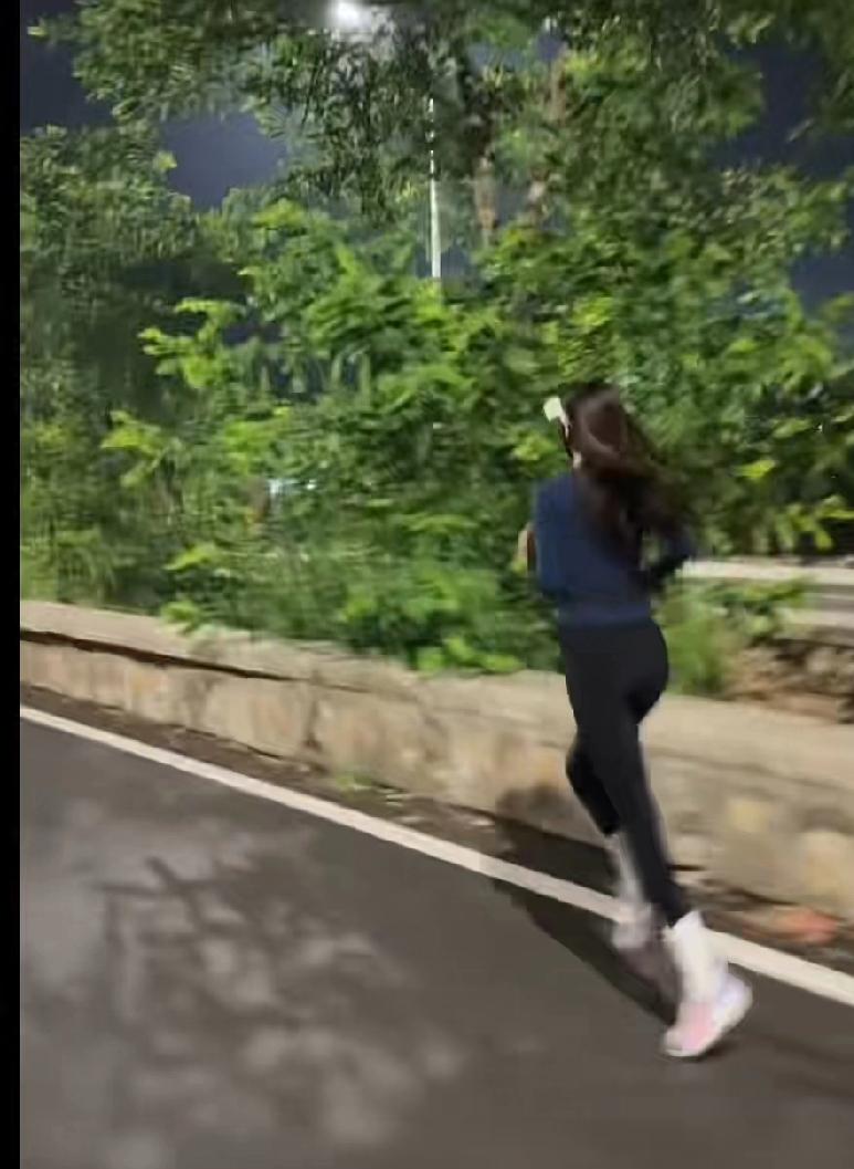 跑步十几年，中间的伤病让我彻底回归到跑步的本意上来
      跑步有十几年了，