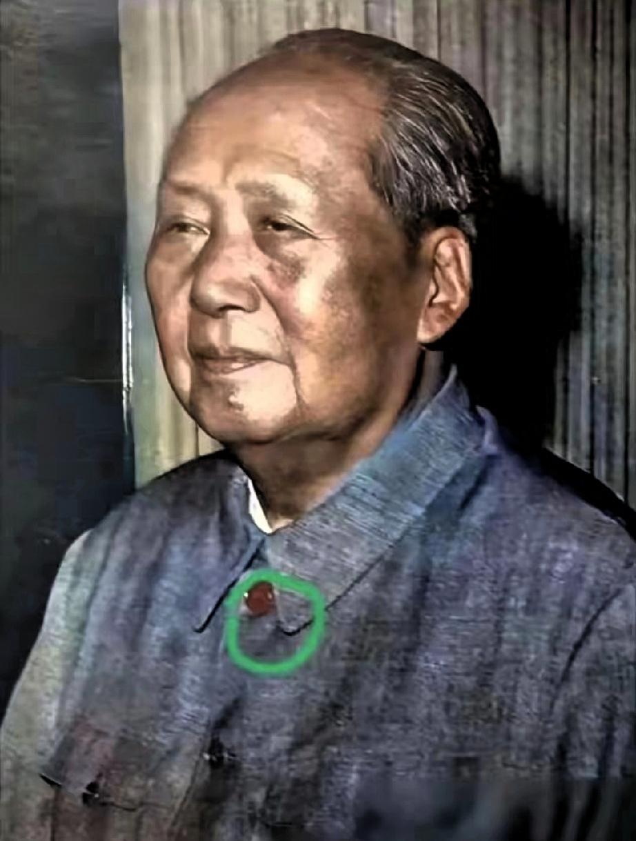 🇨🇳伟人故事，致敬伟人！！
毛主席永远在人民的心中 永远的教员 向先辈致敬 