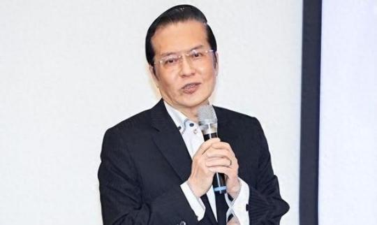 这话值得想想。国民党副主席张荣恭曾经发出强烈警告：如果台湾不能够和大陆共同坐在餐