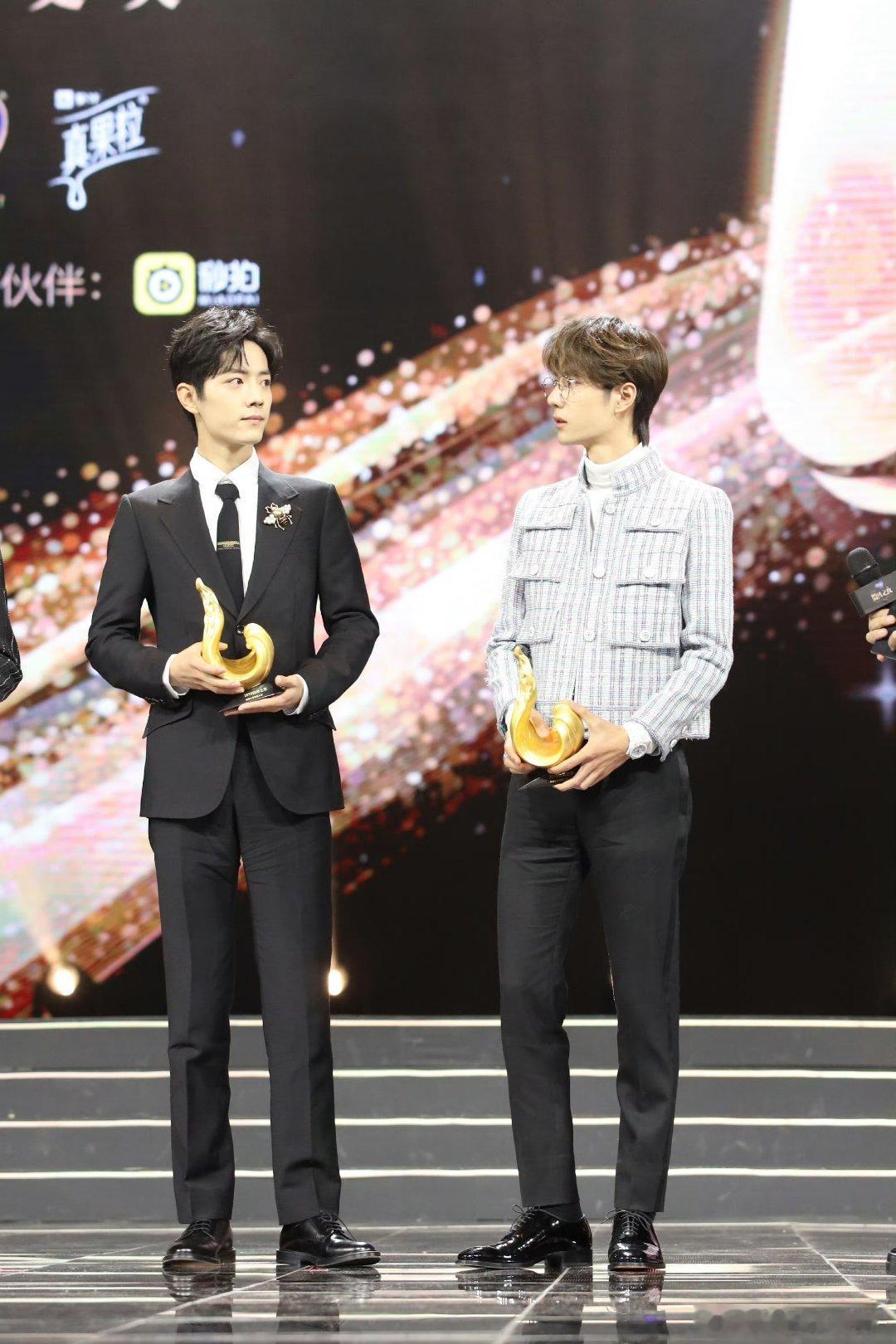 向全世界安利我担全球热恋 