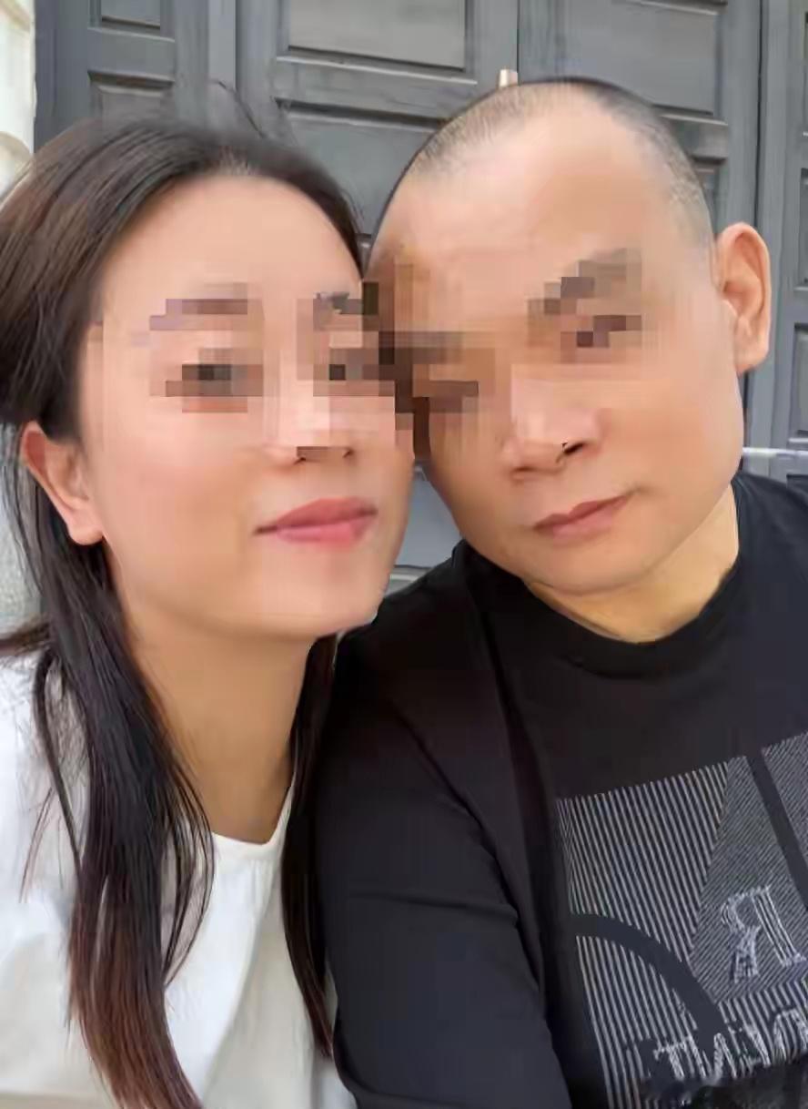 江西富豪赖国萍去世，生前戴金表开豪车，二婚5个孩子，妻子发声2025 年 9 月