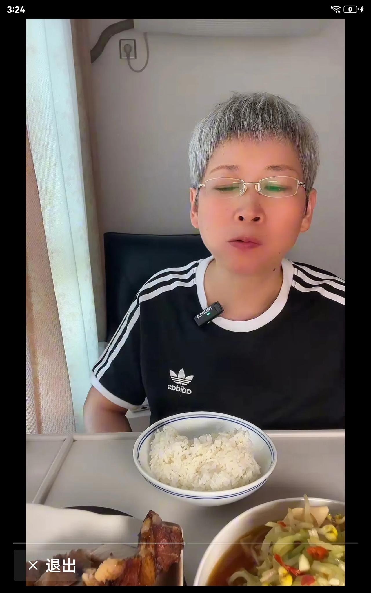 昨天三爱奶奶不是讲要空仓去买逆回购了吗，怎么今天就回血四千多了呢？想必是没有全都