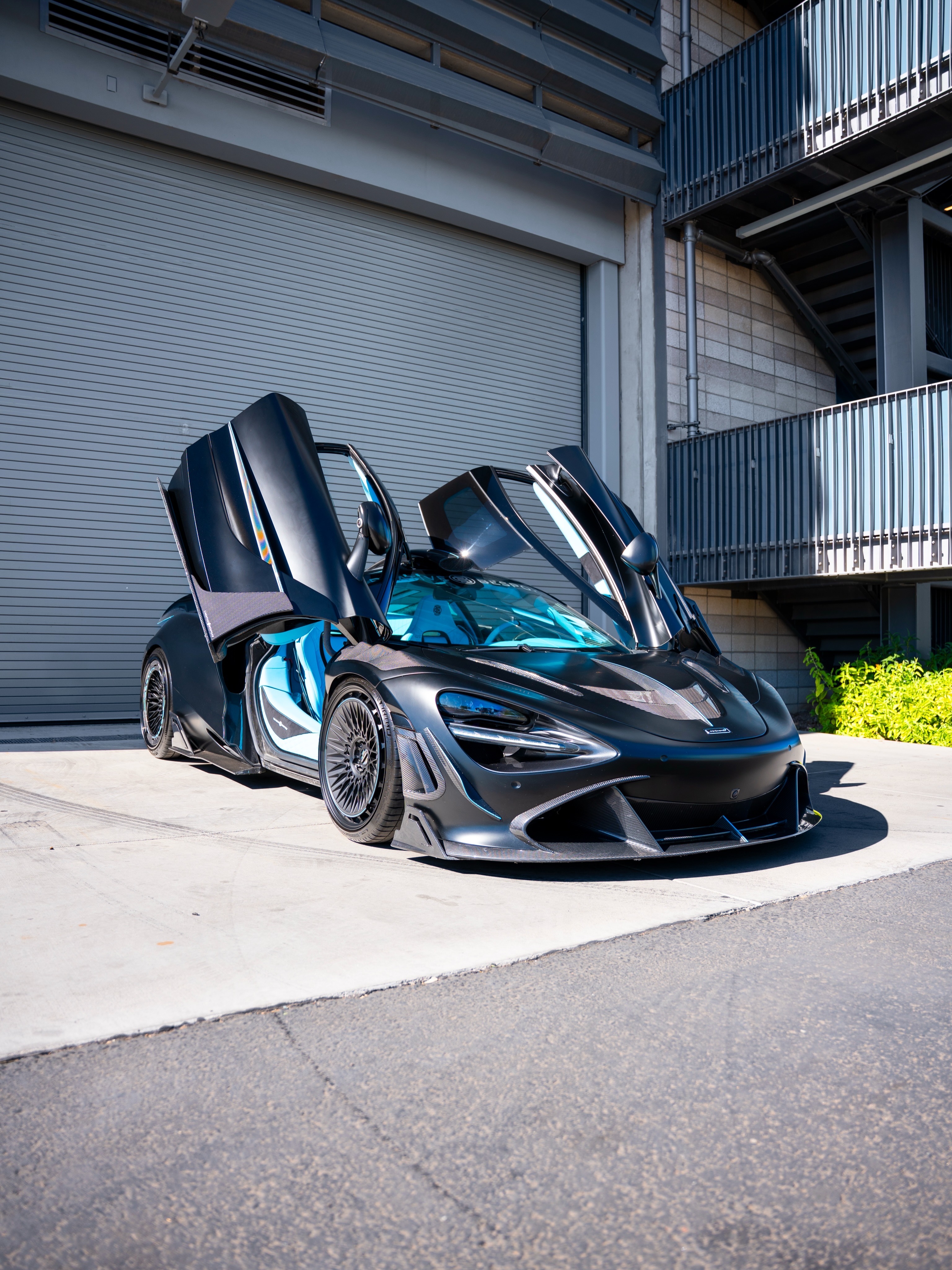 2018 定制版迈凯伦 720s…特色配置如下：cb_autosalon 手工打