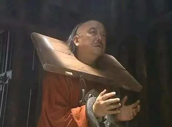 1799年正月初三，北京城的鞭炮声还没散尽，紫禁城里突然传出一阵撕心裂肺的哭声。