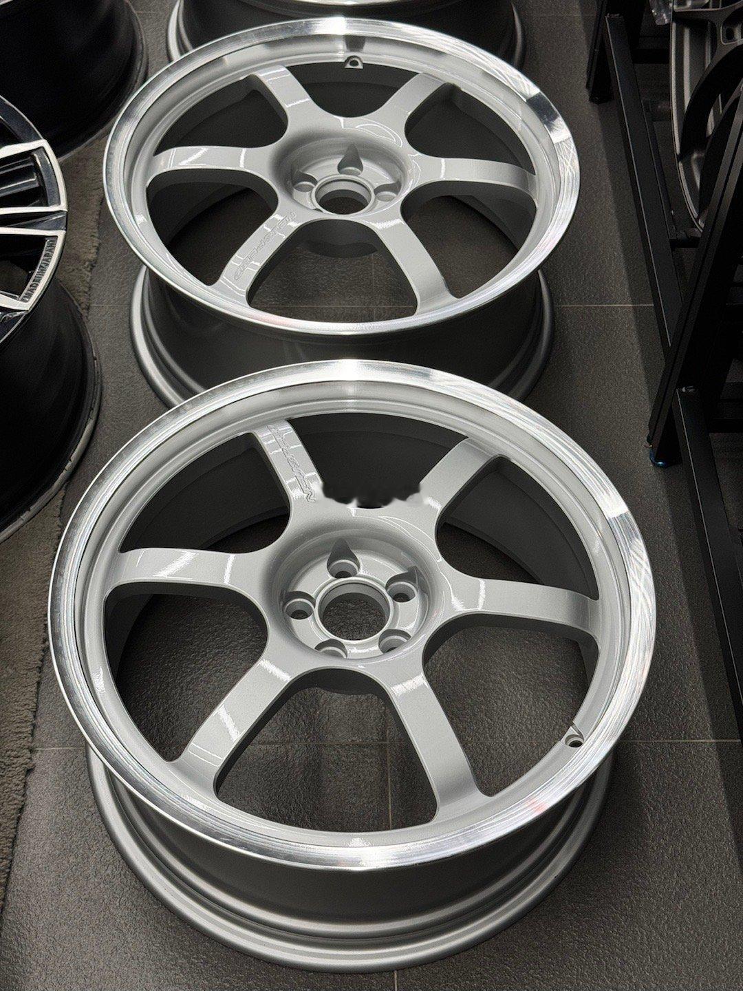 NEUSPEED 锻造轮毂 19寸 8J  ET35 5*100斯巴鲁 傲虎 8