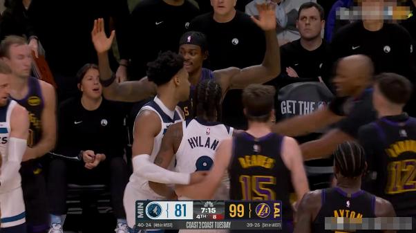 湖人悍将范德比尔特真是一个硬茬子！在今天湖人主场迎战森林狼的比赛中，当时比赛进行