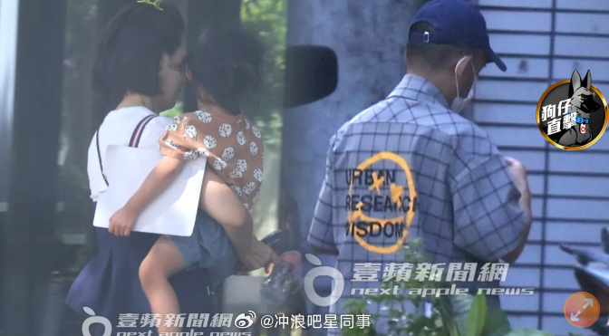 黄子佼生活近况曝黄子佼仍住豪宅开豪车 据台媒，16日，有狗仔目击到黄子佼近期生活