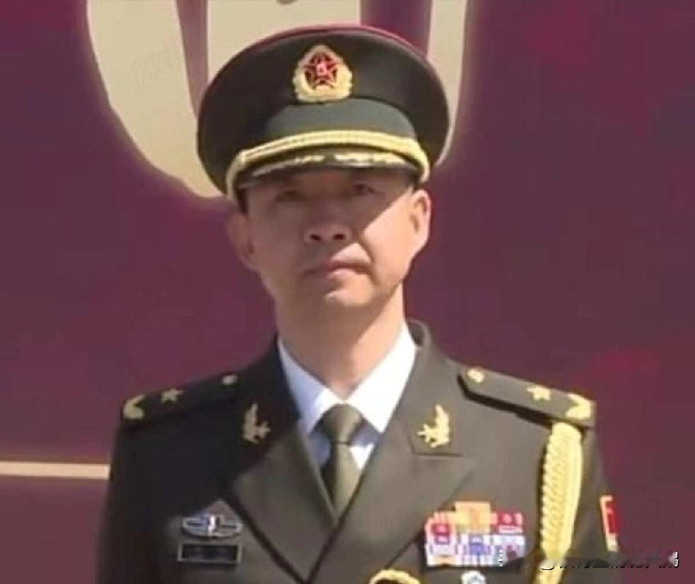 第二批航天员，已经开始晋升将军了。

陈冬，中国在轨时间最长，出舱次数最多的航天