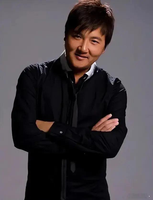 孙楠，控制不住评论区了！5月26日，孙楠的社交平台评论区被攻陷，起因是歌手制片人