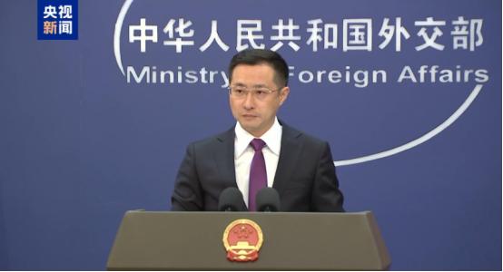台湾问题纯属中国内政容不得外人插手！谁要是敢在台海问题上出兵干涉中国统一，那就是