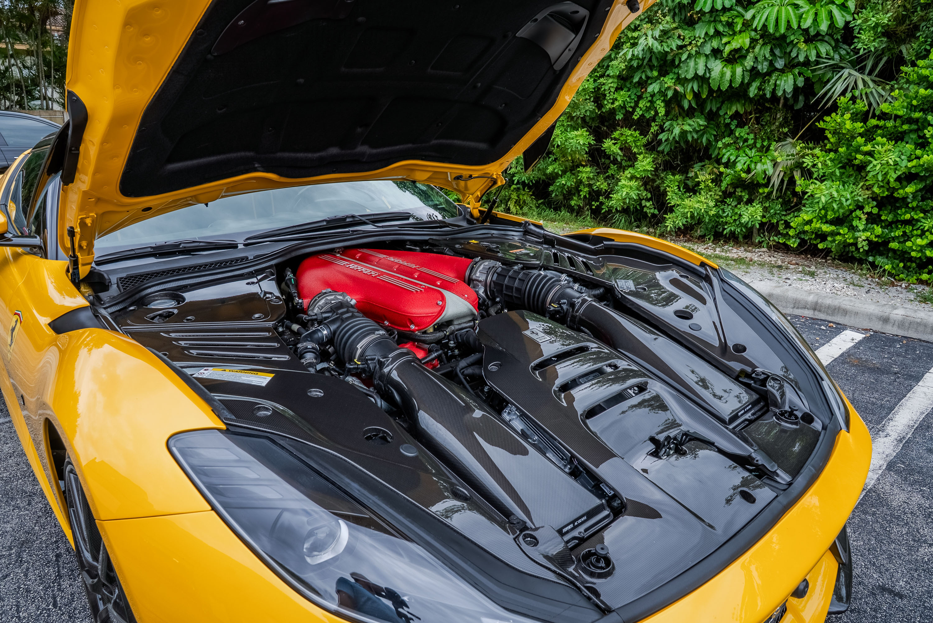 Ferrari 812 Competizione A Tailor Made6.