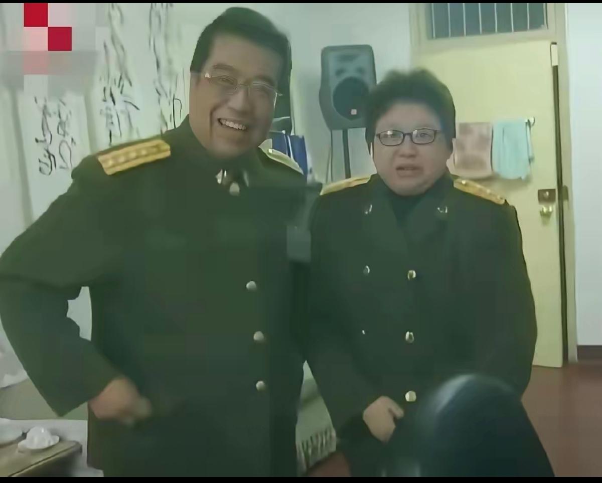 韩红还蛮尊敬师长的