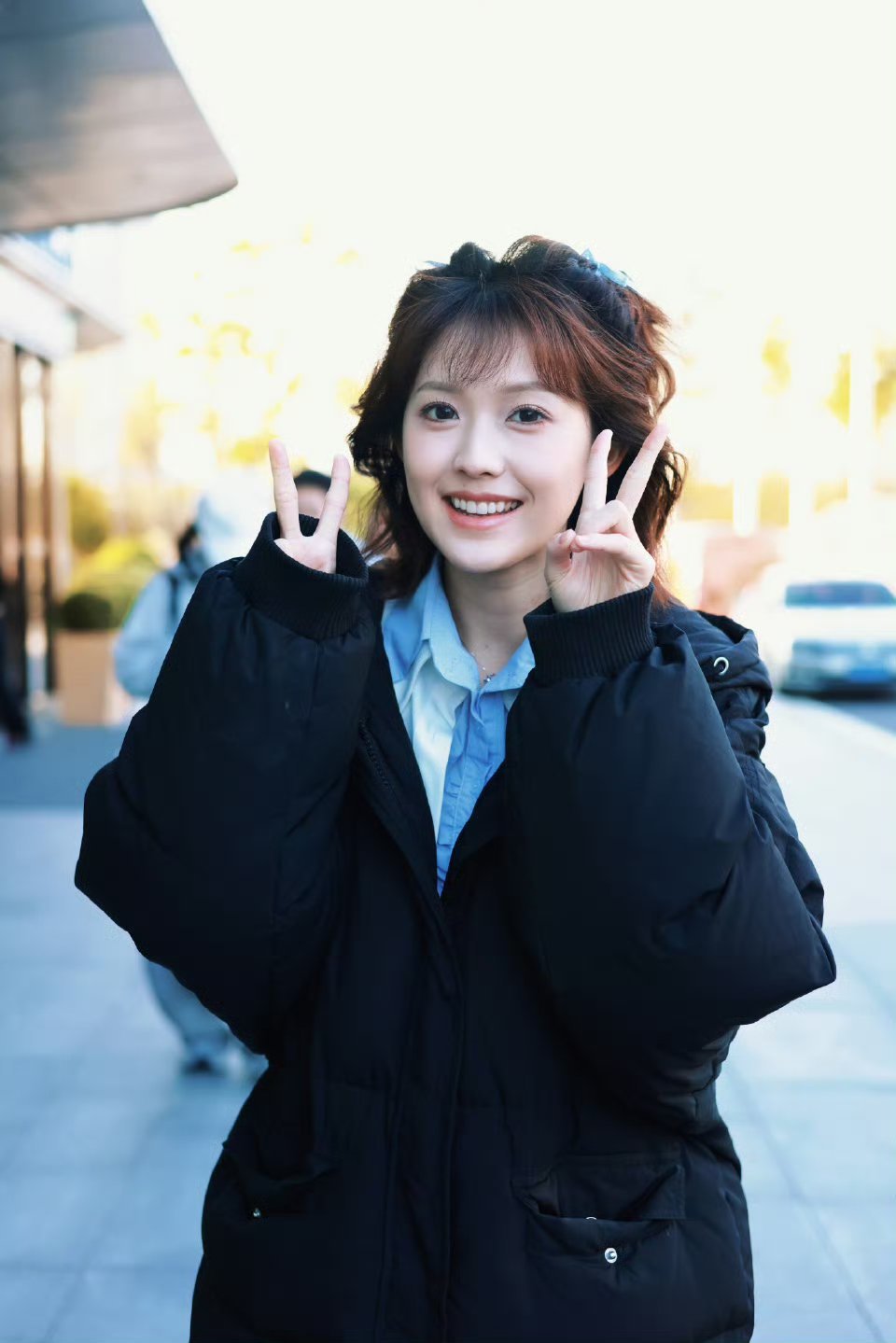 内娱拍照技术还得看站姐啊，每张图都能拍的故事感满满，看着《声鸣远扬》谢谢选手在站