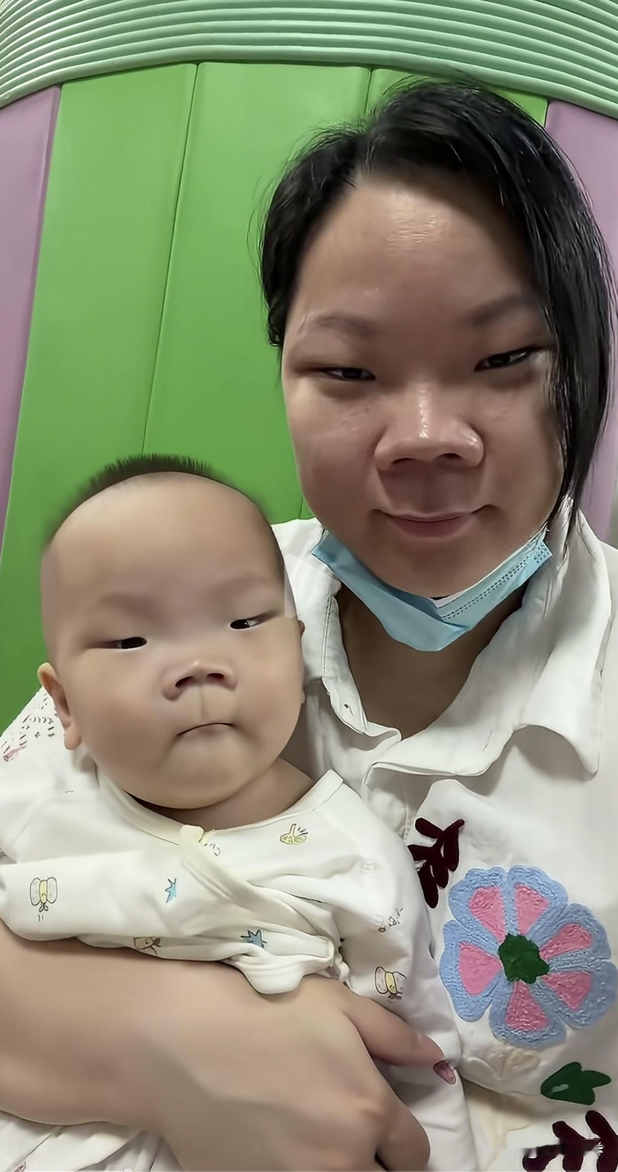 儿不嫌母丑
母不嫌子丑
[捂脸][捂脸][捂脸]
母凭仔贵