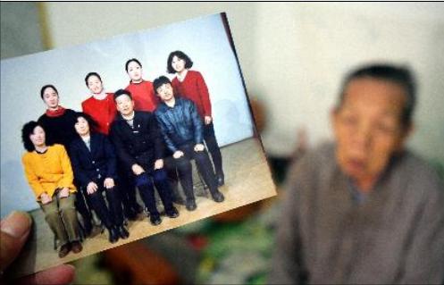 1994年，在被中国收养近50年后，日本遗孤赵连栋在踏上日本国土之后，再也没有给