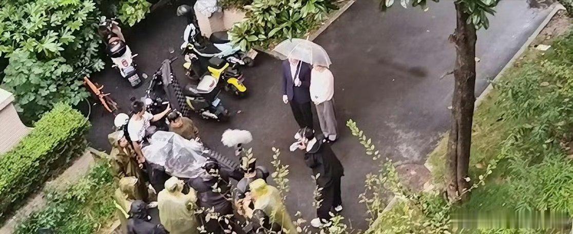 #孙俪吴慷仁执迷最新路透# 孙俪吴慷仁新剧执迷最新路透有了！娘娘怎么又拍这部剧了