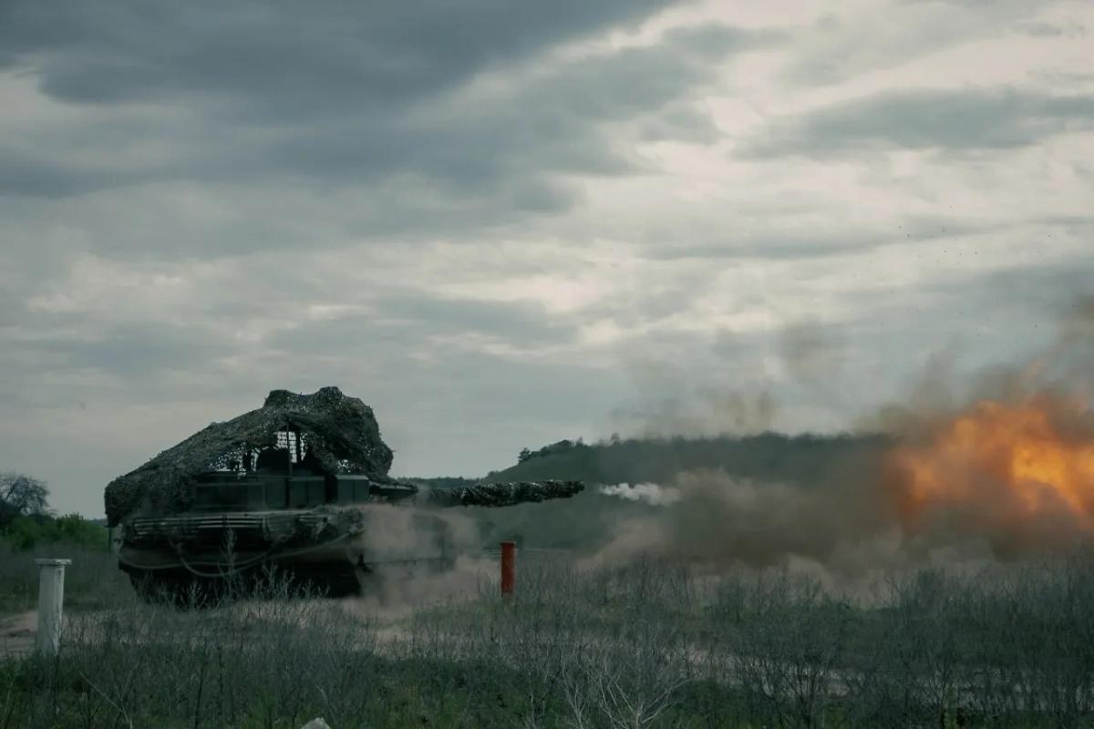 普希林谈了俄军向康斯坦丁诺夫卡推进的情况，攻占克利诺沃耶和贝兹米扬诺耶定居点两个