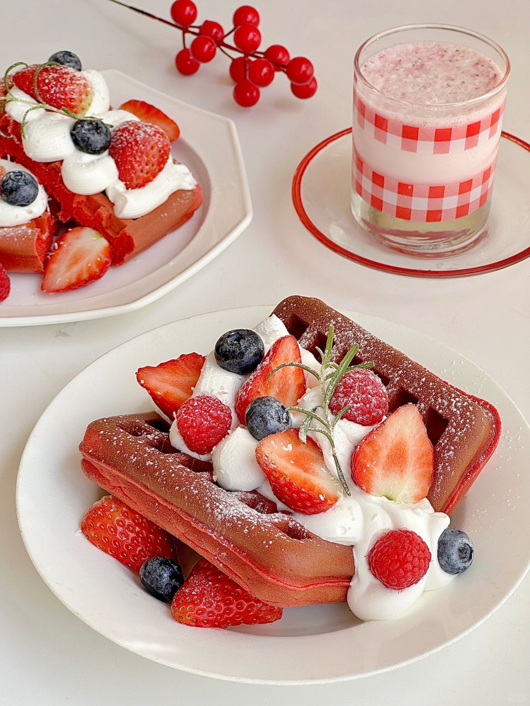 圣诞早餐｜🍓红丝绒奶油华夫饼🧇 &草莓奶昔