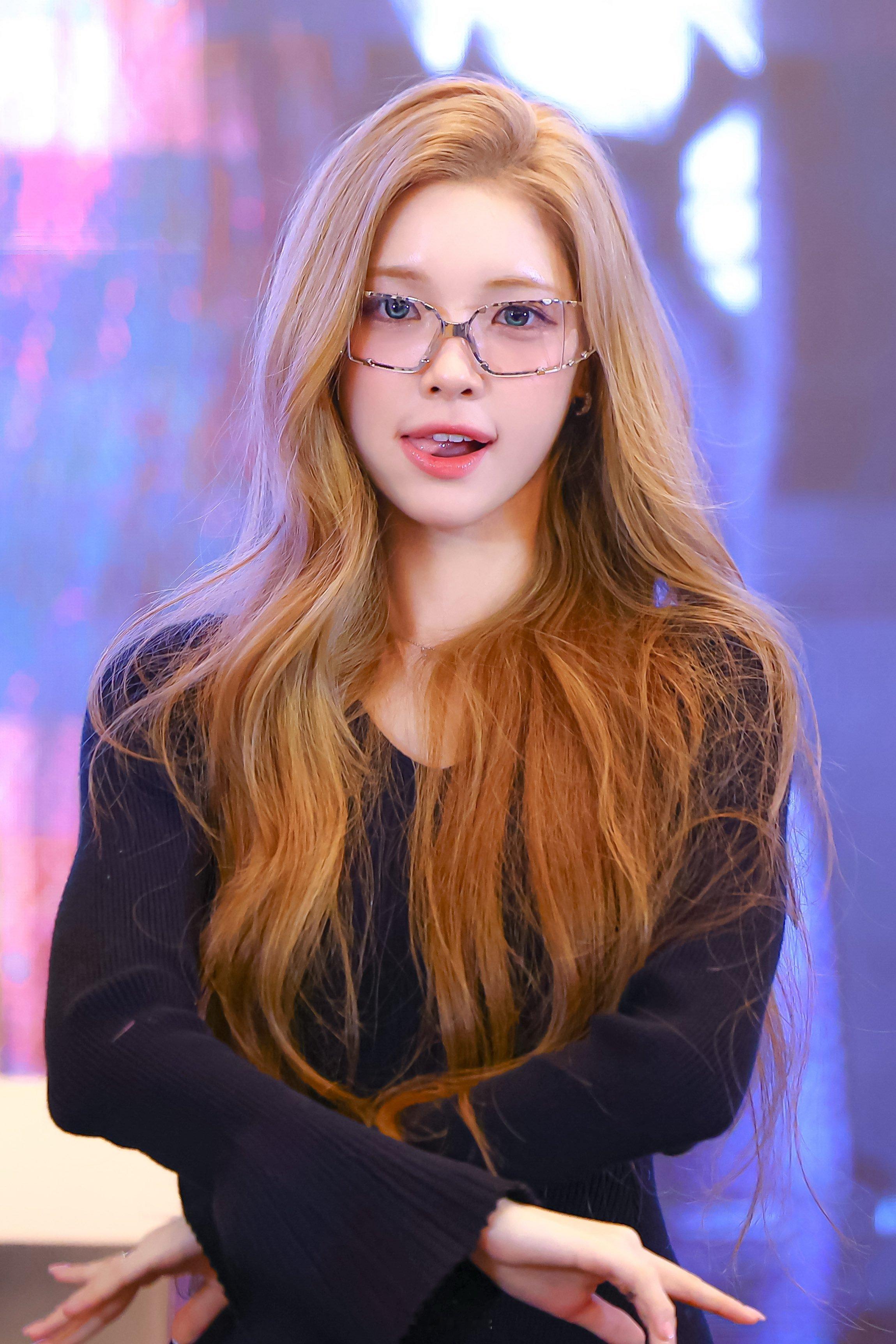 河岚老师我完全没办法认真听课呀.