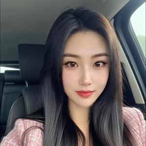 山顶上远游者