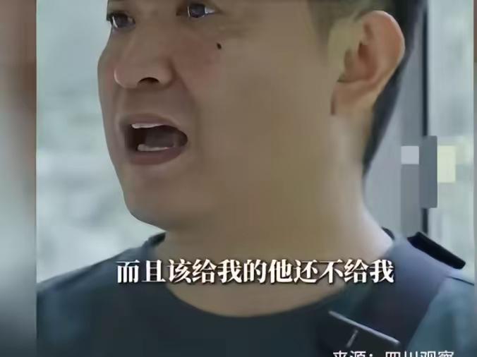崔丽丽夫妻俩算计着把烂白菜帮子卖成人参的价，没想到老王不买账，于是丧心病狂，到处