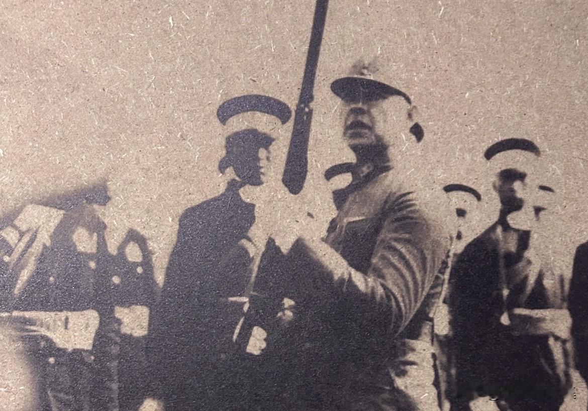 【老照片背后的故事159】
1936年11月14日，时任天津市市长兼国民革命军第