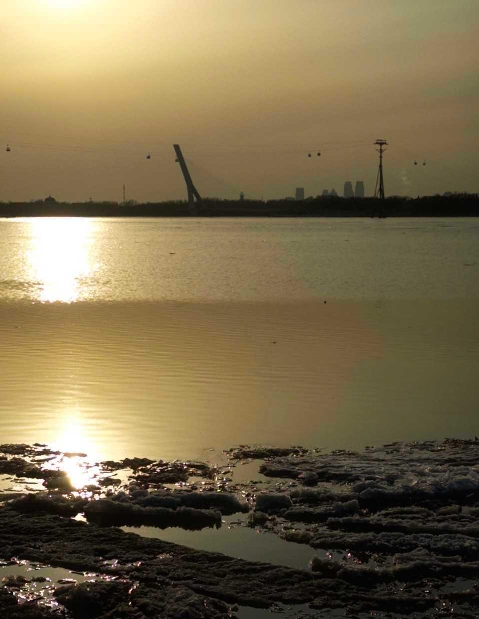 【碎雪流光】 ​​​