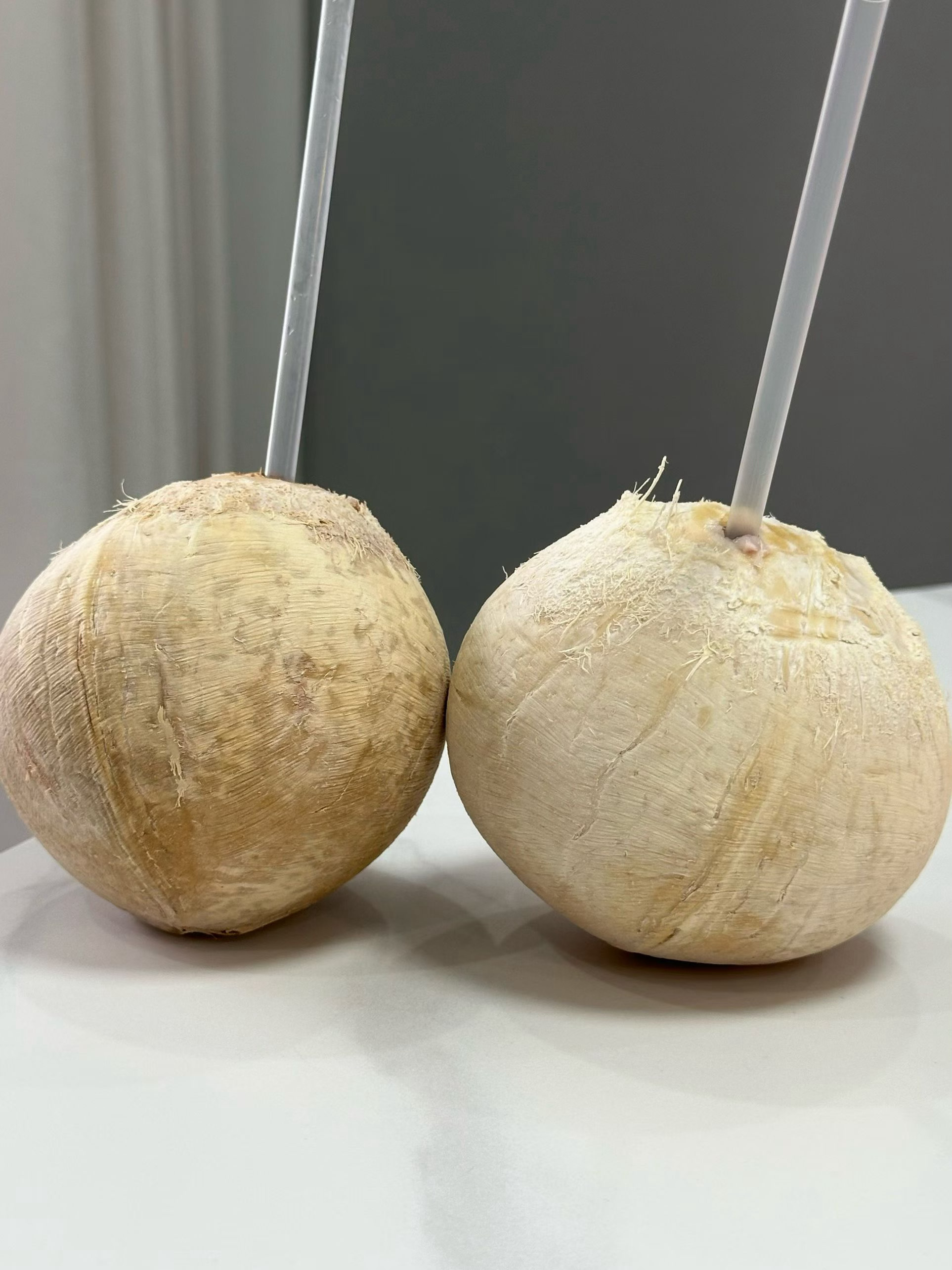 喝口椰子🥥 