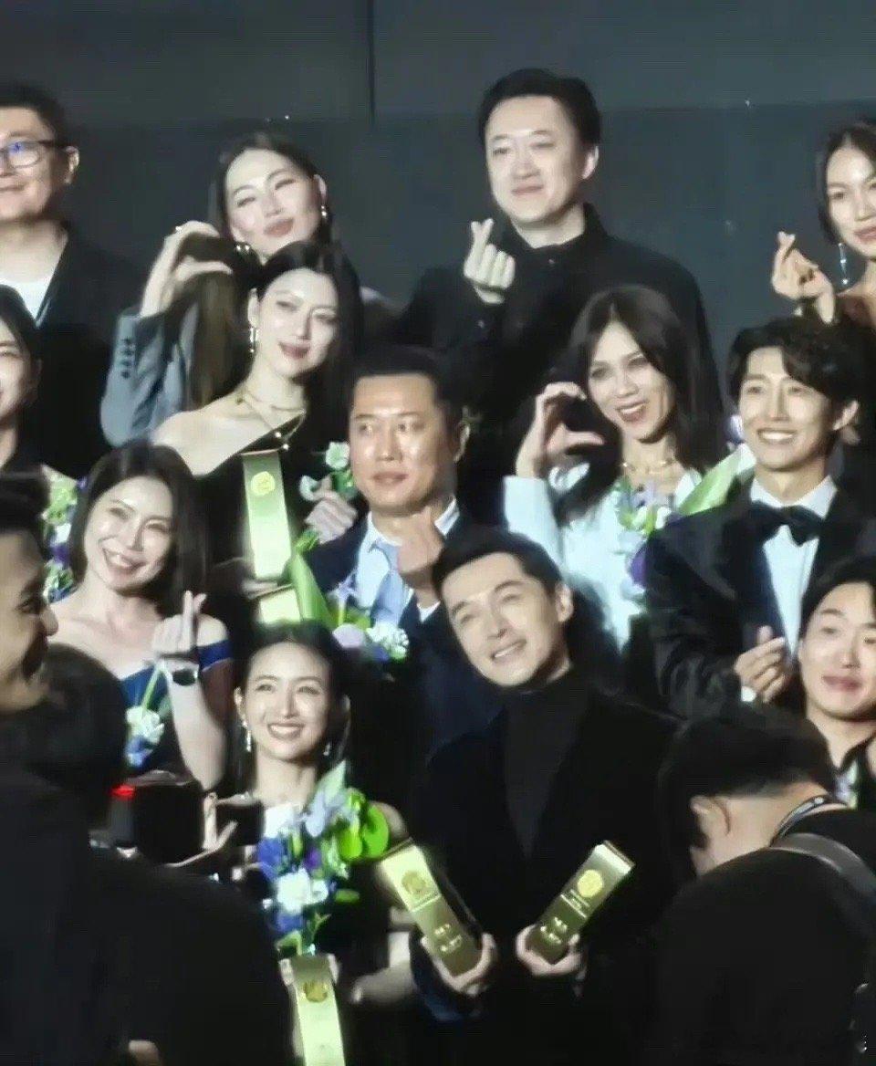 嗑cp的最高境界，多年之后还能顶峰相见[允悲] ​​​