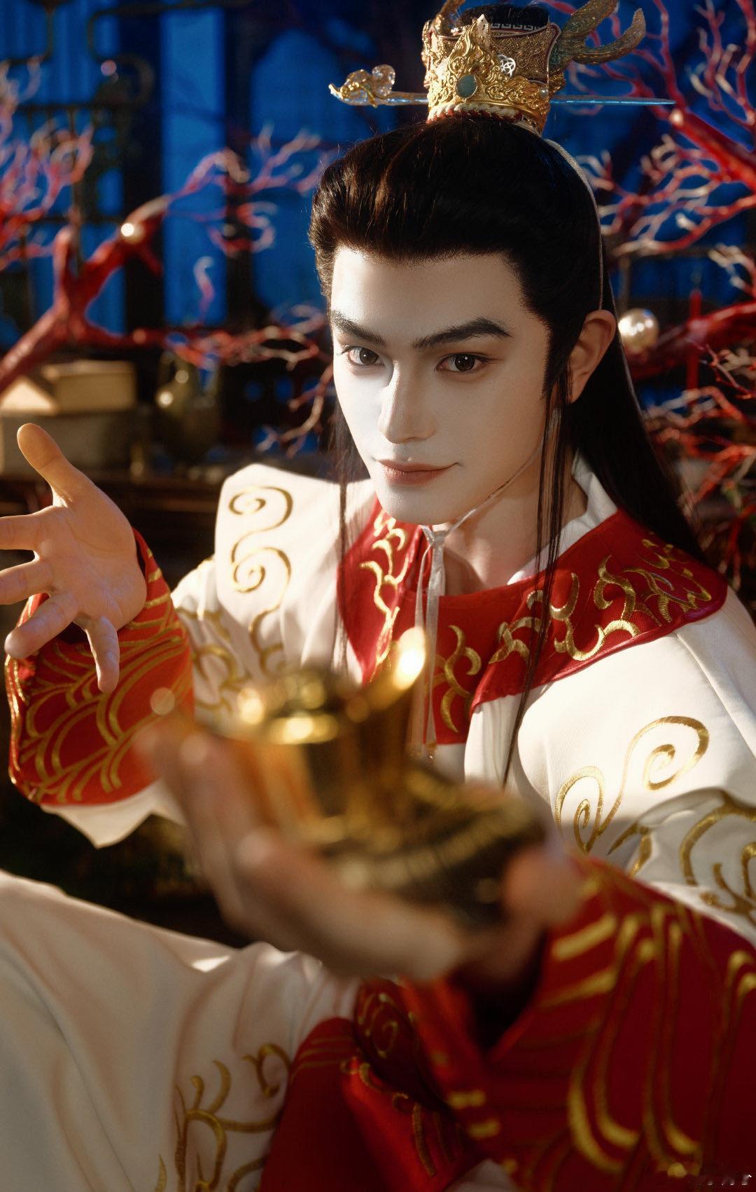 丁禹兮cos白龙马好帅被丁禹兮狠狠惊艳到！他饰演的白龙马不只是俊俏，更演出了那份