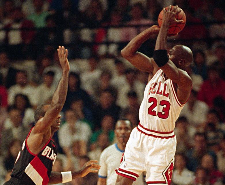 NBA：成立76年，共斩获1339万分，岁月见证传奇！乔丹、科比、勒布朗等超级巨