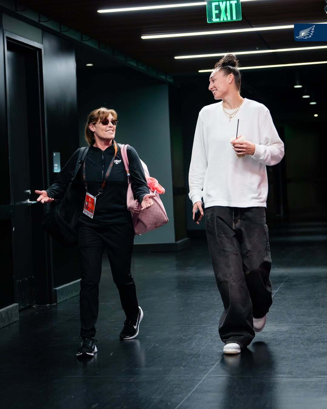 李月汝  今天这个色调很不错李月汝佩奇布克斯
