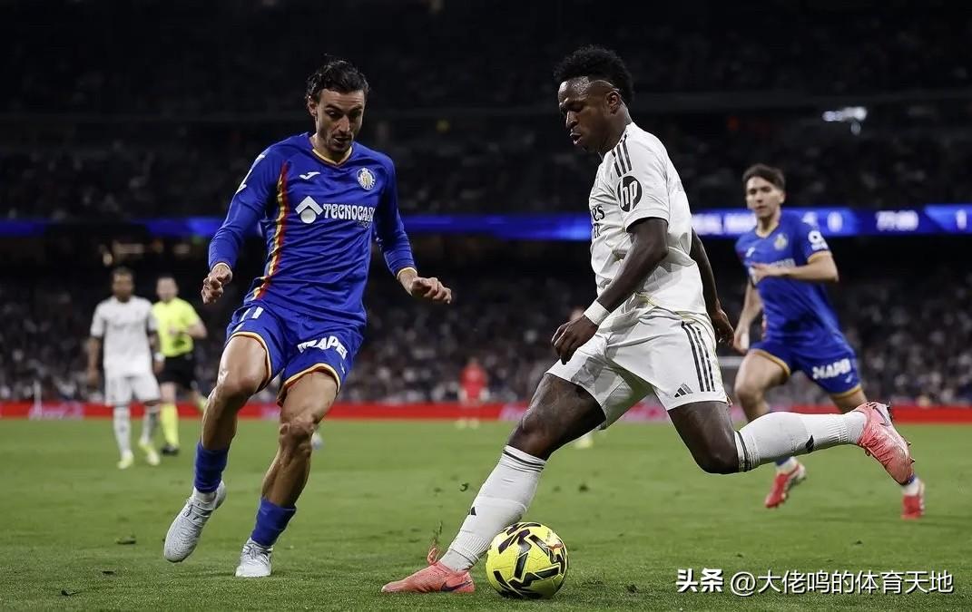 本场比赛的失利是皇马近97场正式比赛中遭遇的第23场败仗，在此期间银河战舰平局每