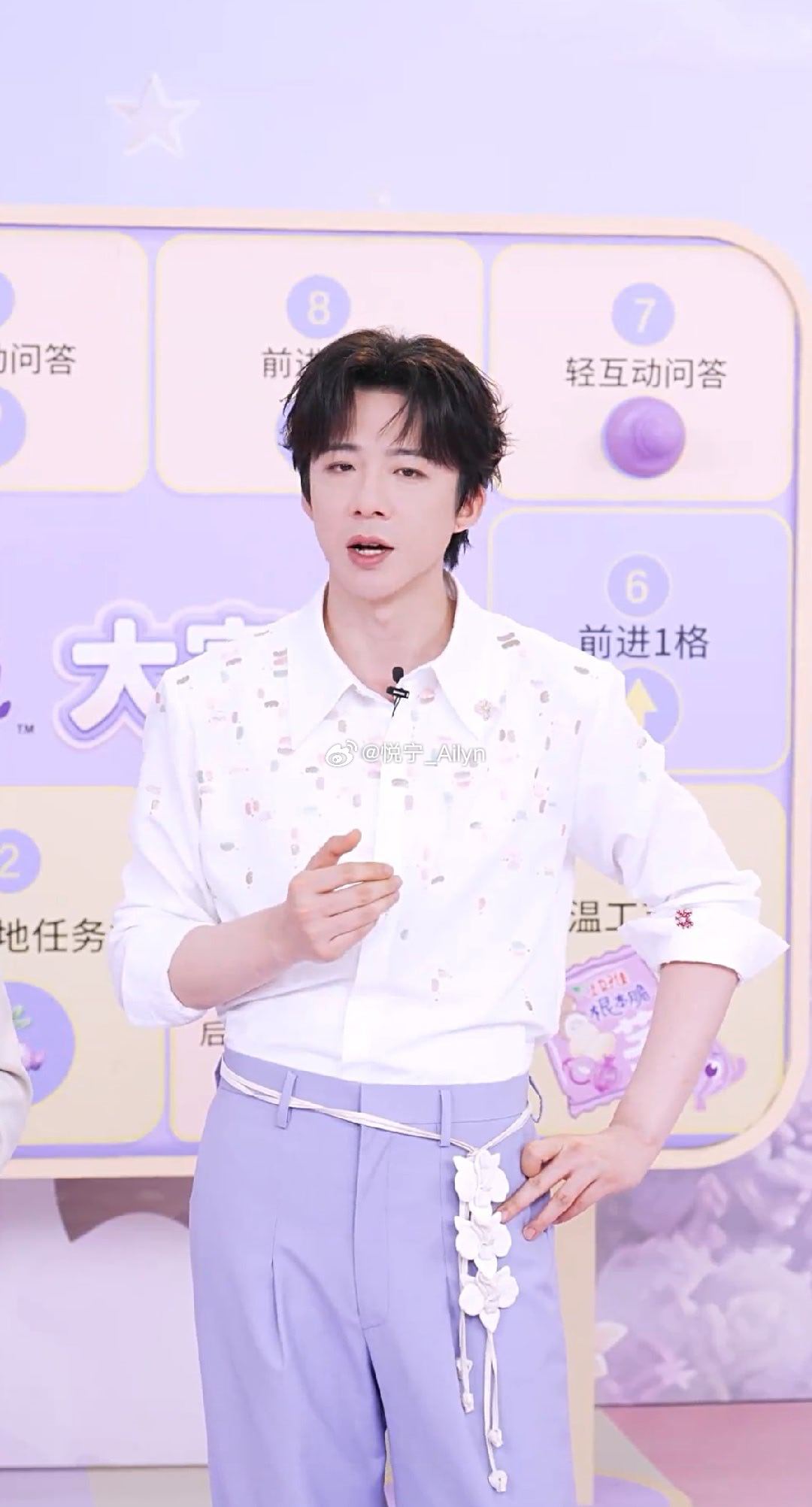 刘宇宁上好佳品牌代言人     刘宇宁别人只是路过我的人生，而你，扎根于我的心底