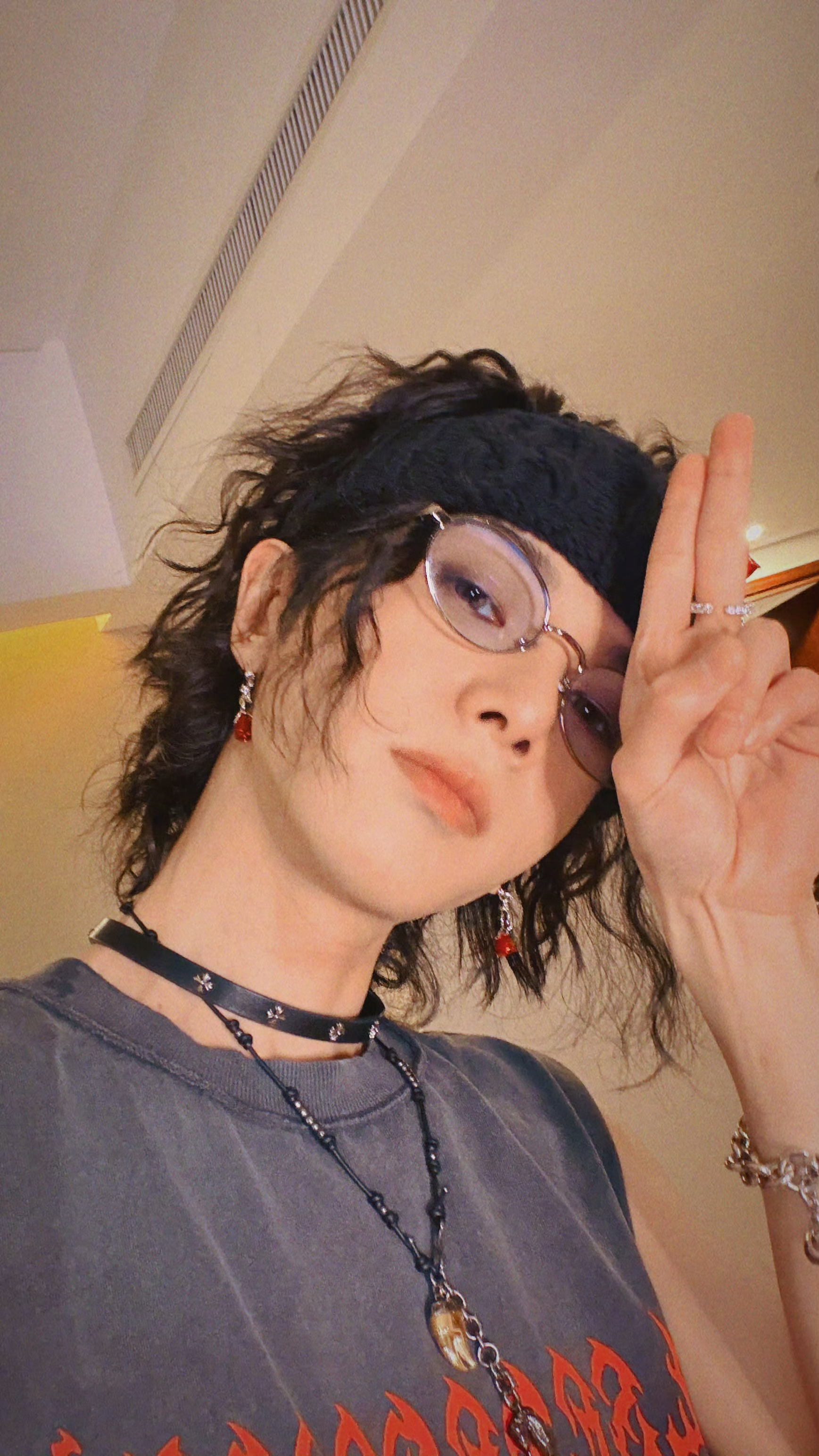 华晨宇海上生明月音乐节 看这里，看这里宝宝看！我是壮壮妈宝宝真帅！！嘿嘿我们南京
