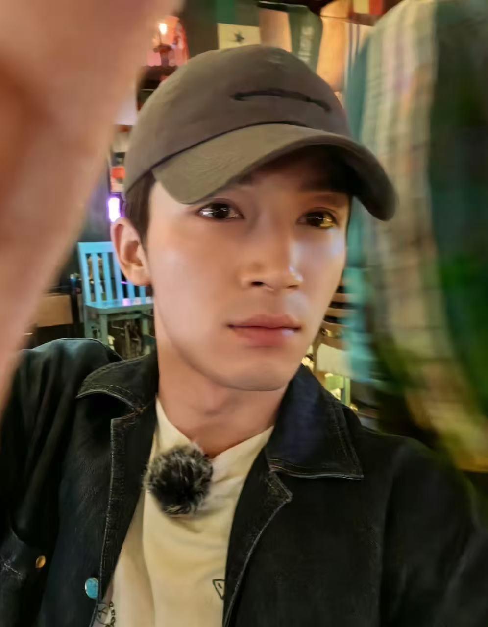 王星越花少文案好会绕王星越说花少第一天发生很多事花儿与少年王星越这漏勺属性藏不住