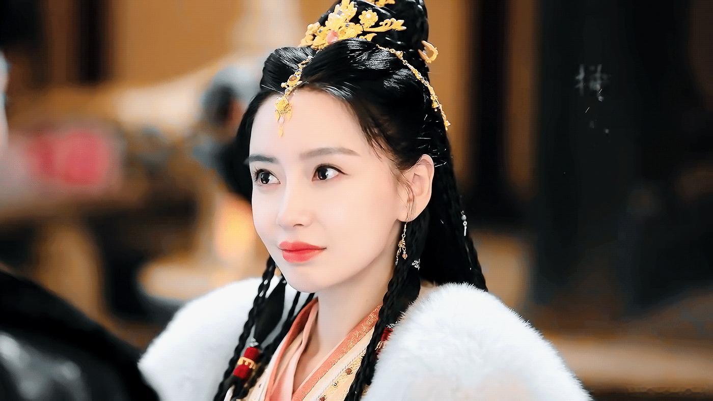 angelababy angelababy “在风华正茂的年纪，遇见了你这束最温