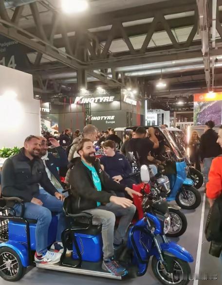 在美国农村，中国的三蹦子几乎人手一辆，不管是去超市进货还是去地里干农活，老美们的