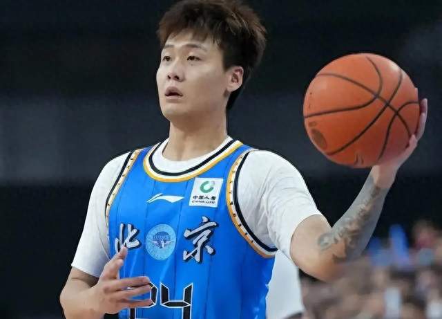 北京85-82逆转山东！赵睿复出低开高走，范子铭10投1中，小将奇兵