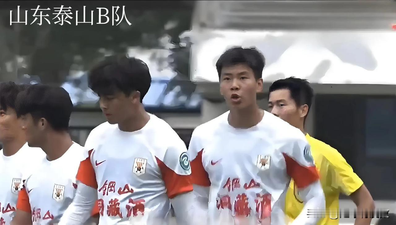 10月13日世界足坛诞生了哪些进球大战（5球及以上）？

1、友谊赛：荷兰U19