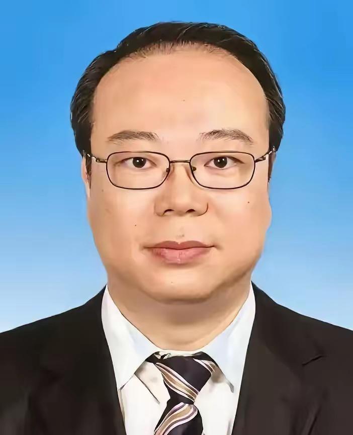 5月19日
反腐消息！就在今天，“马磊”被查了，看了一下履历，他是河南许昌人，1